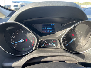 Ford Grand C-Max (8 foto / 14)