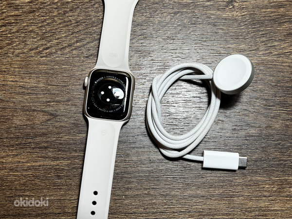 Apple Watch Series 9, 41 мм, серебристый GPS + LTE (фото #3)
