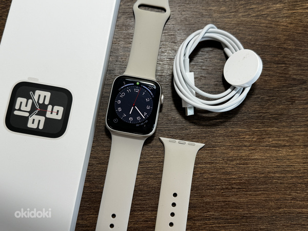 Apple Watch SE 2022, 45mm, Starlight GPS (foto #1)