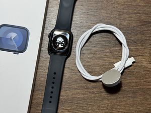 Apple Watch Series 9, 41mm, Midnight GPS + Cellular (3 foto / 3)
