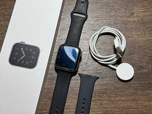 Apple Watch SE, 1st gen, 44mm, Space Grey GPS (2 foto / 3)