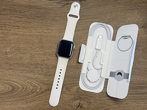 Apple Watch Series 9, 41mm, Starlight GPS (3 foto / 3)