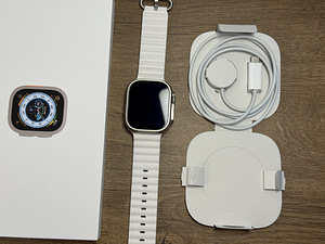 Apple Watch Ultra 1st Gen, 49mm, Titanium Cellular + GPS (2 foto / 3)