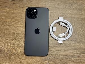 Apple iPhone 15 128gb, Black (3 foto / 3)