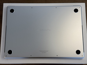 Apple Macbook M3 Pro 36gb/512gb (16-inch, 2023), Silver SWE (3 foto / 3)