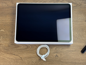 Apple iPad Pro 11" M1 3rd Gen (2021) 256gb, Wifi + 5G, Space (2 foto / 3)