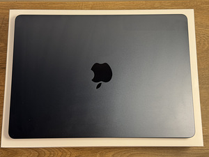 Apple Macbook Air M2 8gb/256gb (13-inch, 2022), Midnight SWE (2 foto / 3)