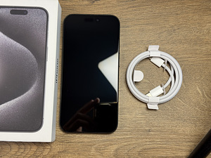 Apple iPhone 15 Pro 128gb, Black Titanium (2 foto / 3)