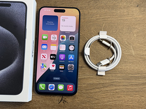 Apple iPhone 15 Pro Max 256gb, Blue Titanium (1 foto / 3)