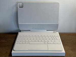 Apple iPad Pro/Air Magic Keyboard 11" White SWE (1 foto / 3)