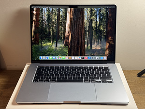 Apple Macbook Air M4 16gb/256gb (15-inch, 2025), Sky Blue SW (1 foto / 3)
