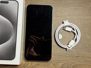 Apple iPhone 15 Pro 128gb, Natural Titanium (2 foto / 3)