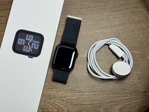 Apple Watch SE 2nd gen 2022, 40mm, Midnight (2 foto / 3)