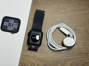 Apple Watch SE 2nd gen 2022, 40mm, Midnight (3 foto / 3)