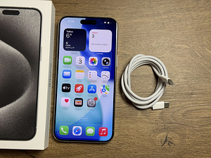 Apple iPhone 15 Pro Max 256gb, White Titanium (1 foto / 3)
