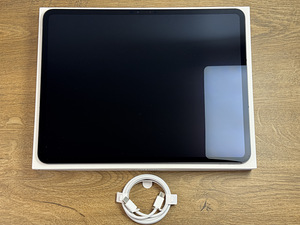 Apple iPad Pro 13" M4 (2024) 256gb, Wifi + 5G, Space Black w (2 foto / 3)