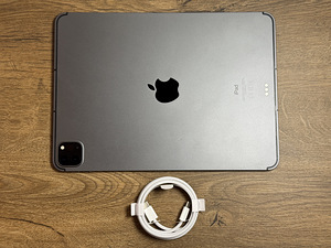 Apple iPad Pro 11" M1 (2021) 256gb, Wifi + 5G, Space Grey (3 foto / 3)