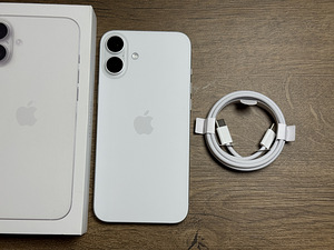 Apple iPhone 16 Plus 128gb, Белый (3 фото из 3)