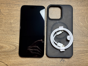Apple iPhone 15 Pro Max 256gb, Black Titanium (2 foto / 3)