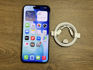 Apple iPhone 15 Pro Max 256gb, Black Titanium (1 foto / 3)
