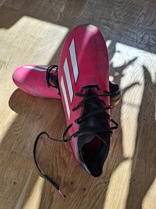 Adidas бутсы (1 фото из 5)