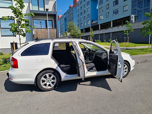 Skoda Octavia (9 фото из 9)