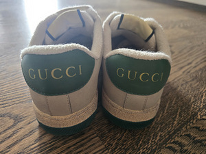 Gucci (3 фото из 7)