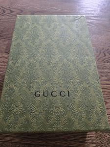 Gucci (6 фото из 7)