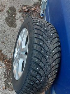 Nissan Qashqai 1,6 Xtronic Tekna 2 WD (4 foto / 5)