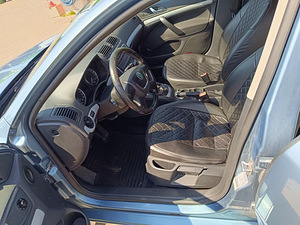 Skoda Octavia (8 фото из 9)