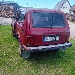 Продается Lada Niva 1.7 (2 фото из 8)