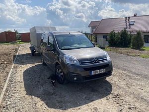 Citroen Berlingo (4 фото из 10)