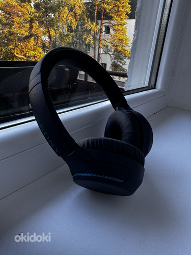 Sony WH-XB700