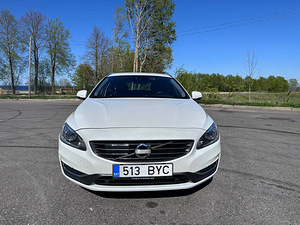 Volvo V60 2.0 TDI 120kW, 2013a (5 foto / 15)
