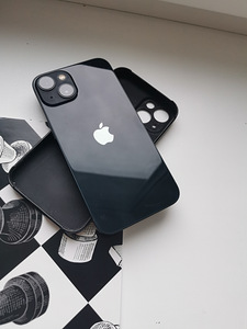 iPhone 13 черный/розовый (2 фото из 4)