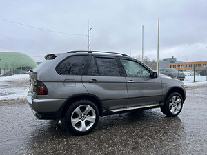 BMW X5 FACELIFT (4 foto / 11)