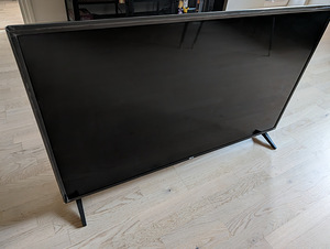49" LED LG UJ6307 tehase kaitsekiles (1 foto / 3)