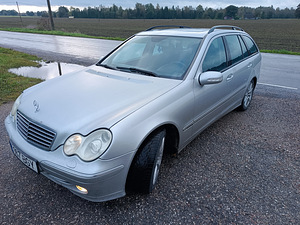 Mercedes Benz w203 (4 foto / 7)