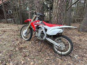 Honda CRF450 2014 (3 foto / 7)