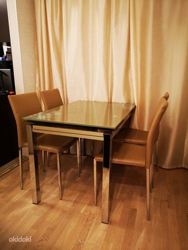 Удлиняемый стол с 4 стульями (фото #2)