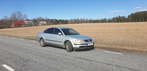 VW Passat 1,9 66kw (2 foto / 4)