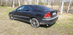Volvo S60 2.4d 120kw (3 foto / 5)