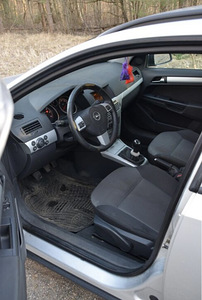 Opel Astra 1.9 CDTI 74kw REG.TASU MAKSTUD (4 foto / 4)