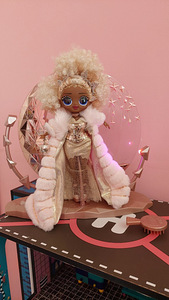 LOL Surprise Holiday OMG NYE Queen Fashion Doll