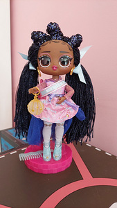 LOL Surprise OMG Tweens Nia Regal