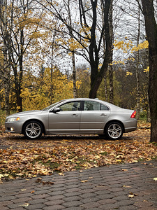 Volvo s80 2.4d 120kw summum (3 foto / 10)