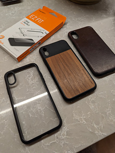 Apple iPhone XS 64GB (3 foto / 3)