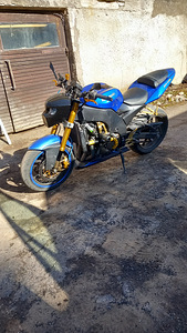 Kawasaki zx-10R 1000cc 2004 A2 (4 foto / 4)