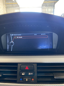 BMW E91 320d 135kw 2011 (7 фото из 14)