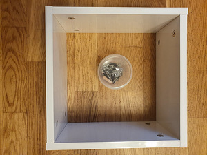 Kuubikukujulised seinariiulid 4tk kõrgläikega valge 30x15x30 (5 foto / 5)